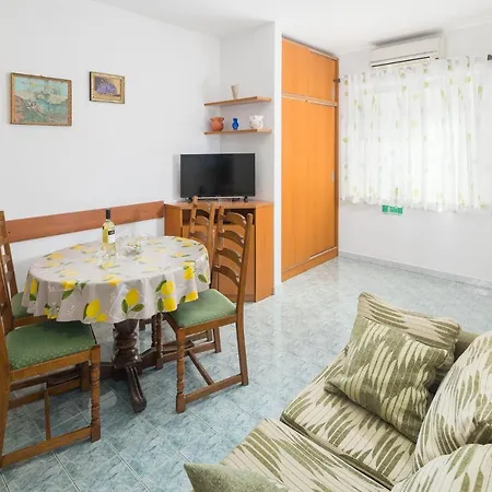 Korelic Garden Apartment Porec