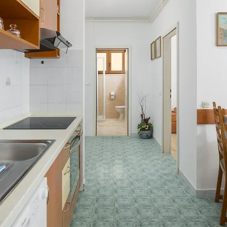 Korelic Garden Apartment Porec