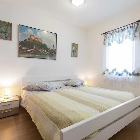 Apartment Korelic Garden Porec